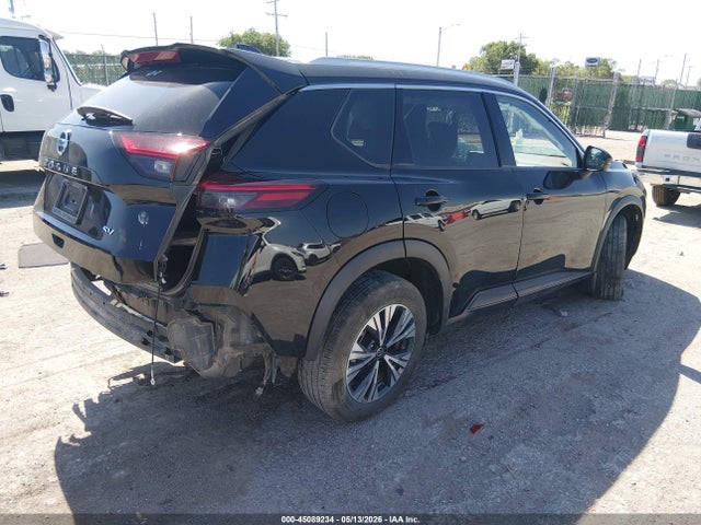 5N1AT3BA1MC722662 Nissan Rogue Sv Fwd
