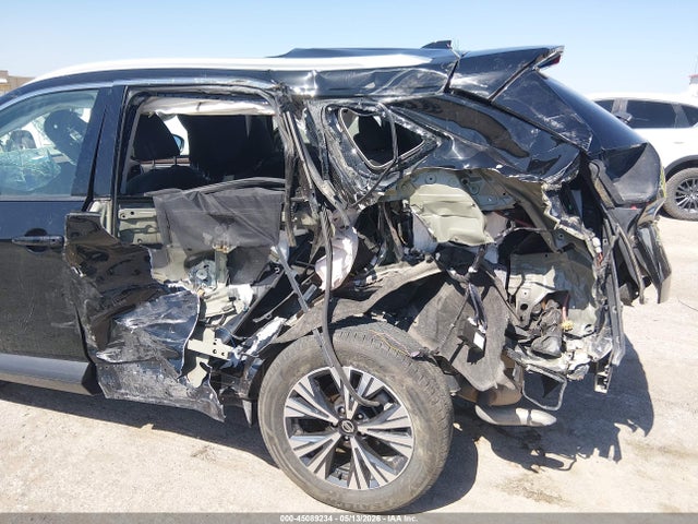 5N1AT3BA1MC722662 Nissan Rogue Sv Fwd