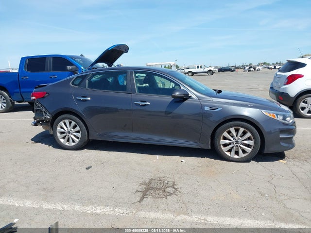 2017 Kia Optima Lx მანქანა იყიდება აუქციონზე, vin: 5XXGT4L32HG154139, აუქციონის ნომერი: 45089239