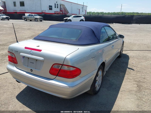 2001 Mercedes-benz Clk 320 მანქანა იყიდება აუქციონზე, vin: WDBLK65G41T064363, აუქციონის ნომერი: 45089314