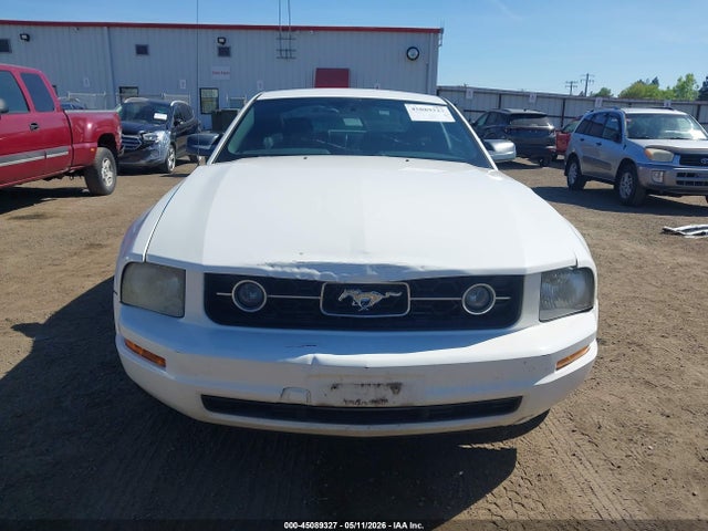 2007 Ford Mustang V6 Deluxe/v6 Premium მანქანა იყიდება აუქციონზე, vin: 1ZVFT80N275263547, აუქციონის ნომერი: 45089327
