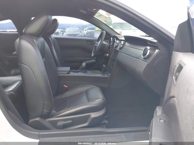2007 Ford Mustang V6 Deluxe/v6 Premium მანქანა იყიდება აუქციონზე, vin: 1ZVFT80N275263547, აუქციონის ნომერი: 45089327