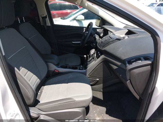45089328 :رقم المزاد ، 1FMCU9GX1FUB42962 vin ، 2015 Ford Escape Se مزاد بيع