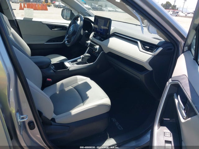 45089338 :رقم المزاد ، 2T3C1RFV4PC221609 vin ، 2023 Toyota Rav4 Xle Premium مزاد بيع