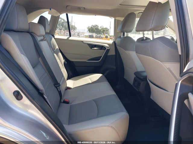 45089338 :رقم المزاد ، 2T3C1RFV4PC221609 vin ، 2023 Toyota Rav4 Xle Premium مزاد بيع