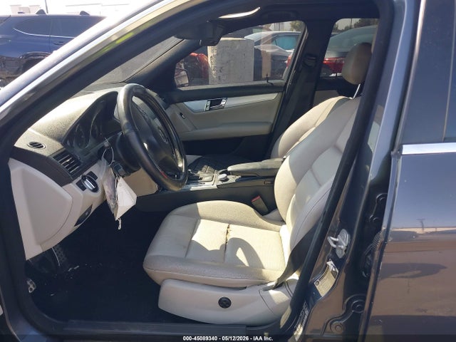 Aukcja sprzedaży 2011 Mercedes-benz C 300 Luxury/sport, vin: WDDGF5EB4BR136978, numer aukcji: 45089340