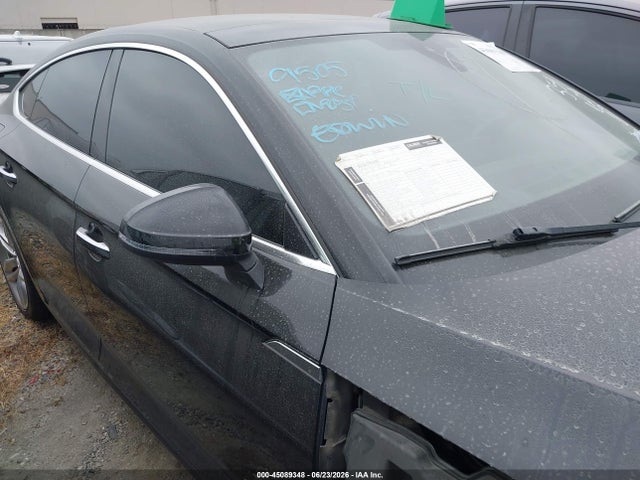 2019 Audi A5 45 Premium მანქანა იყიდება აუქციონზე, vin: WAUANCF58KA060015, აუქციონის ნომერი: 45089348