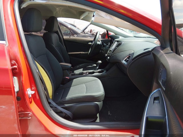 45089359 :رقم المزاد ، 1G1BE5SM6H7157888 vin ، 2017 Chevrolet Cruze Lt Auto مزاد بيع