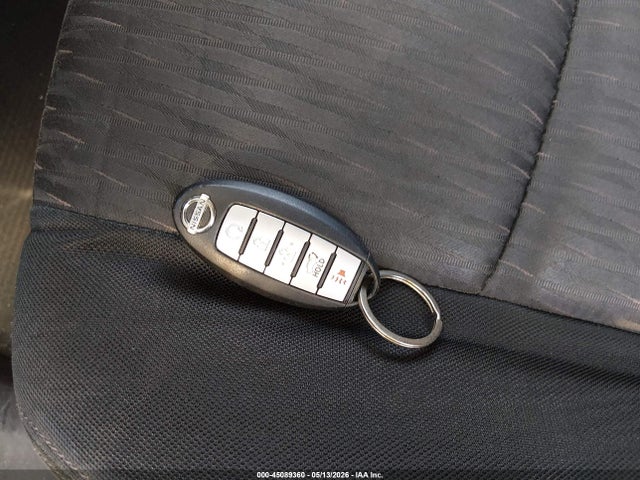 2017 Nissan Rogue Sv მანქანა იყიდება აუქციონზე, vin: JN8AT2MV7HW272846, აუქციონის ნომერი: 45089360