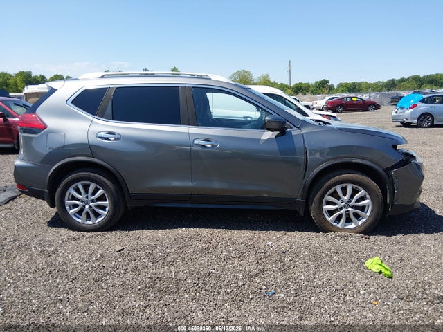 2017 Nissan Rogue Sv მანქანა იყიდება აუქციონზე, vin: JN8AT2MV7HW272846, აუქციონის ნომერი: 45089360