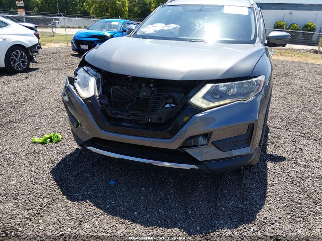2017 Nissan Rogue Sv მანქანა იყიდება აუქციონზე, vin: JN8AT2MV7HW272846, აუქციონის ნომერი: 45089360