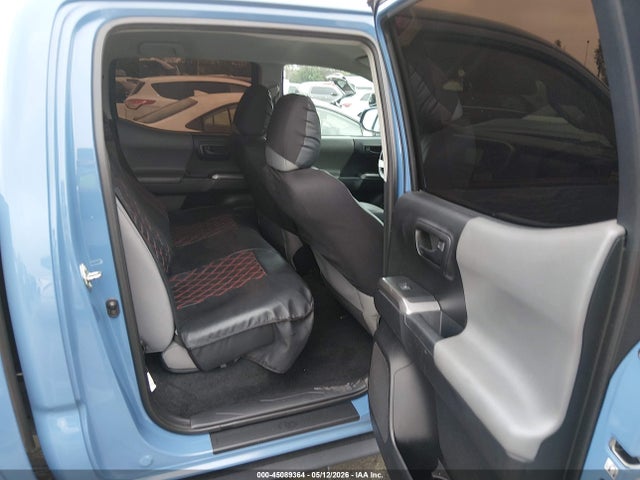 3TMAZ5CNXKM095696 Toyota Tacoma Sr5 V6