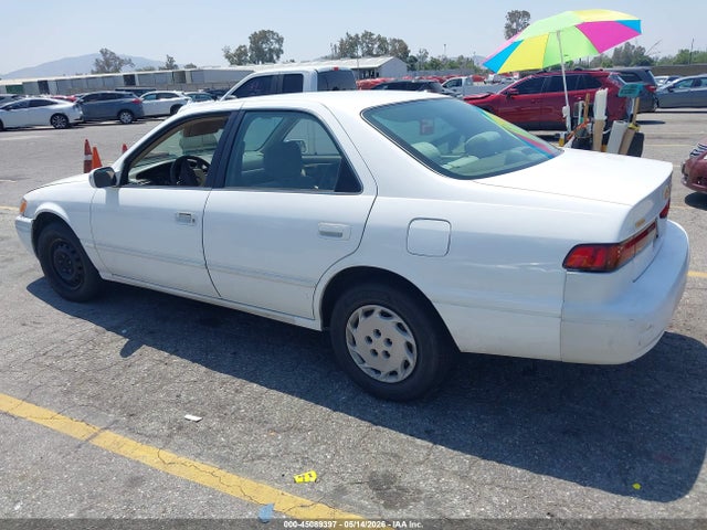 1997 Toyota Camry Le მანქანა იყიდება აუქციონზე, vin: JT2BG22K9V0068845, აუქციონის ნომერი: 45089397