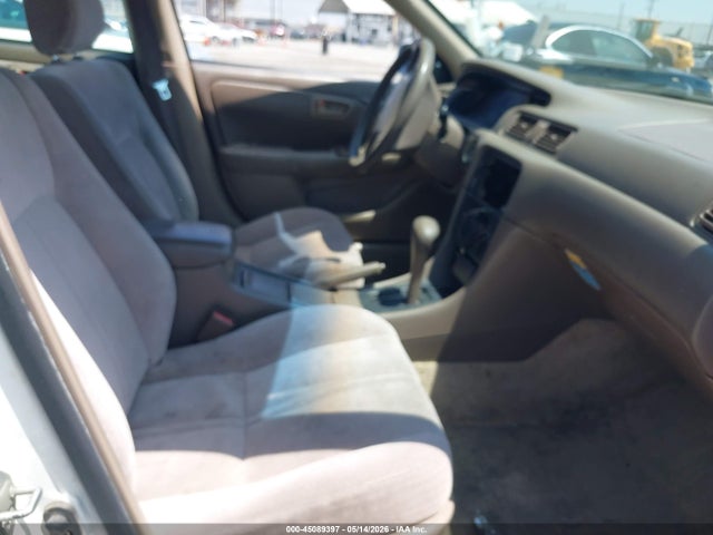 1997 Toyota Camry Le მანქანა იყიდება აუქციონზე, vin: JT2BG22K9V0068845, აუქციონის ნომერი: 45089397