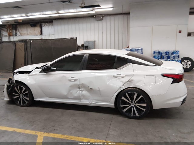 1N4BL4CV9NN361399 Nissan Altima Sr Fwd