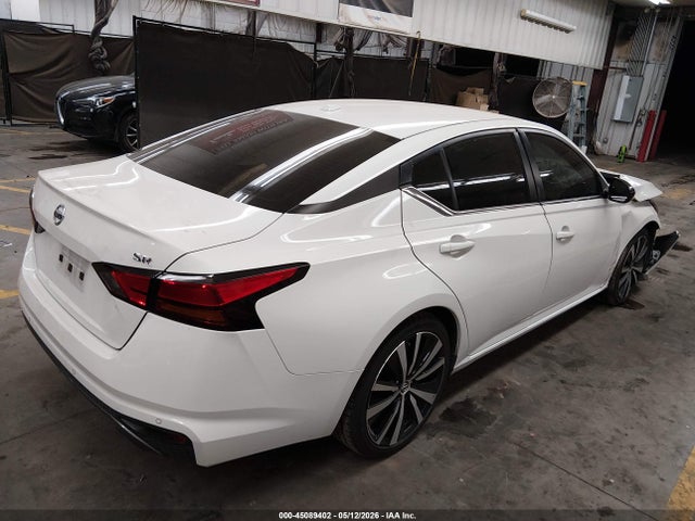 1N4BL4CV9NN361399 Nissan Altima Sr Fwd
