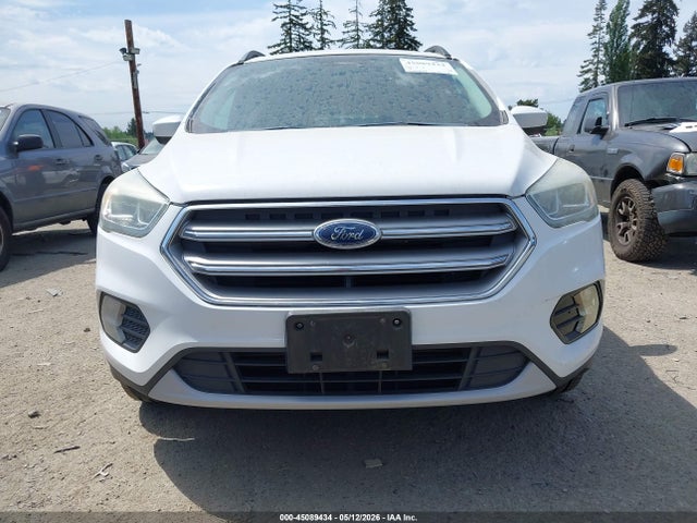 1FMCU9G98HUA26128 Ford ESCAPE SE