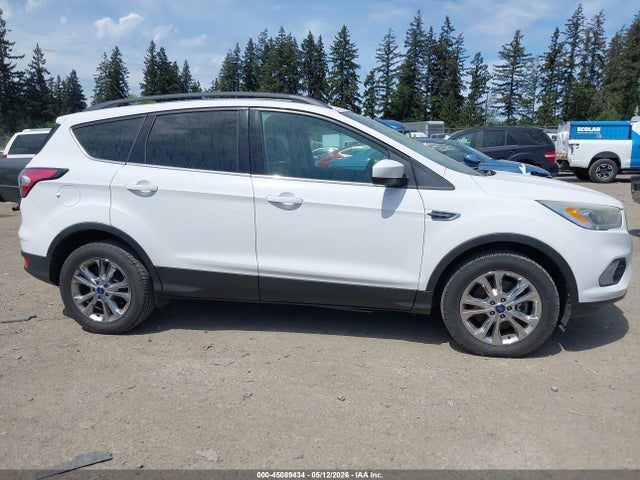 1FMCU9G98HUA26128 Ford ESCAPE SE