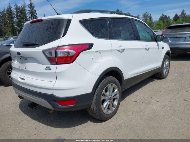 1FMCU9G98HUA26128 Ford ESCAPE SE