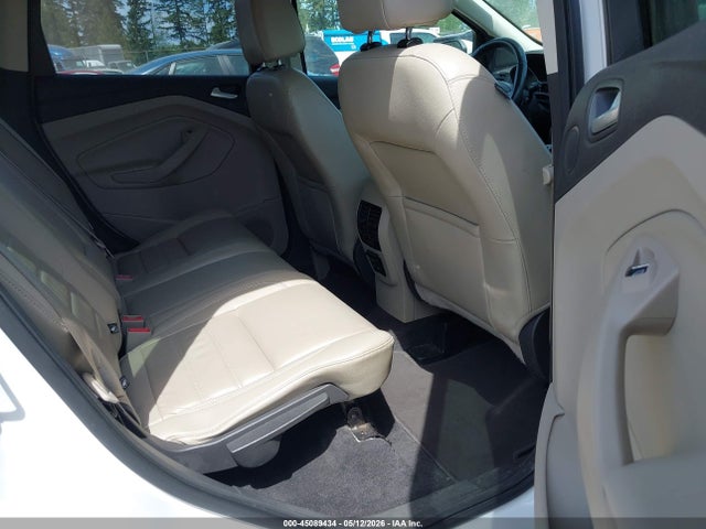 1FMCU9G98HUA26128 Ford ESCAPE SE