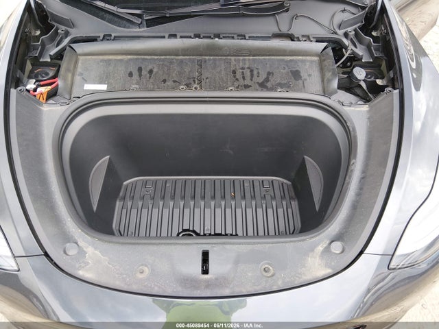 Продажа на аукционе авто 2024 Tesla Model Y Long Range Dual Motor All-wheel Drive, vin: 7SAYGAEE3RF163784, номер лота: 45089454