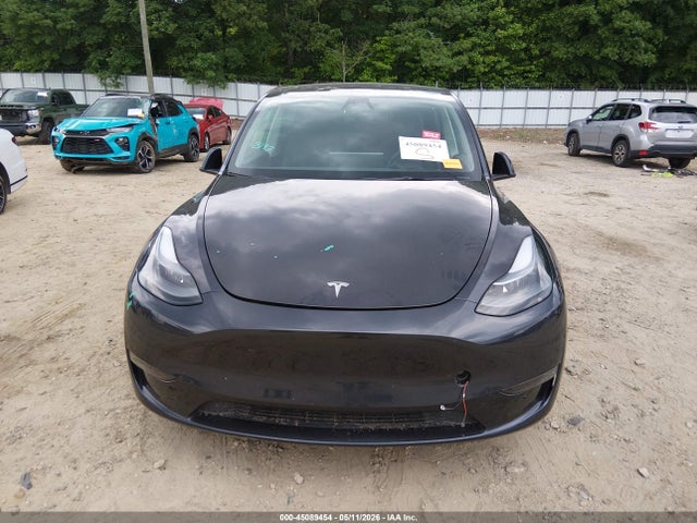 Продажа на аукционе авто 2024 Tesla Model Y Long Range Dual Motor All-wheel Drive, vin: 7SAYGAEE3RF163784, номер лота: 45089454