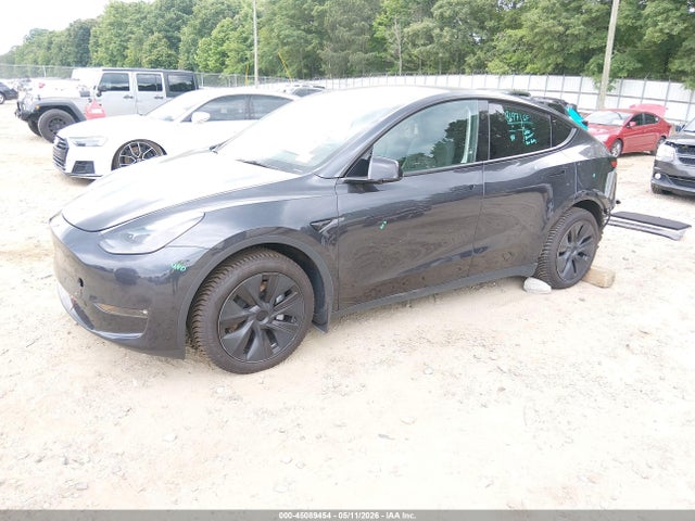 Продажа на аукционе авто 2024 Tesla Model Y Long Range Dual Motor All-wheel Drive, vin: 7SAYGAEE3RF163784, номер лота: 45089454