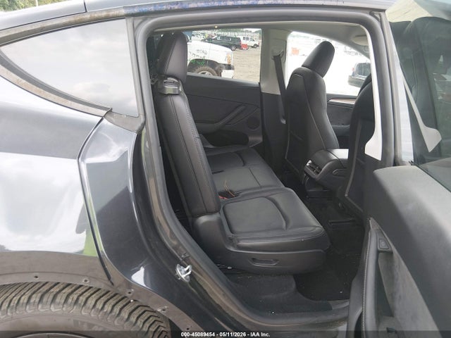 Продажа на аукционе авто 2024 Tesla Model Y Long Range Dual Motor All-wheel Drive, vin: 7SAYGAEE3RF163784, номер лота: 45089454
