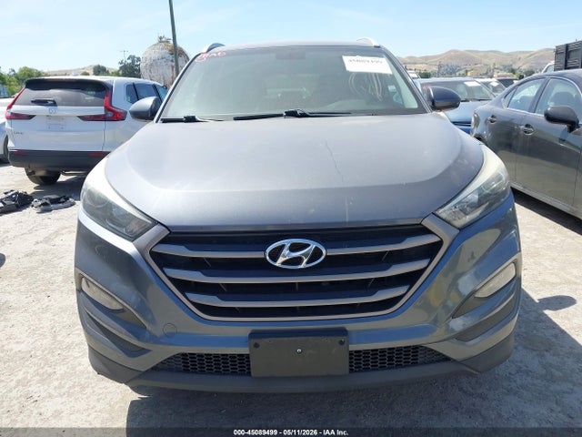 Продажа на аукционе авто 2016 Hyundai Tucson Se, vin: KM8J3CA43GU127306, номер лота: 45089499