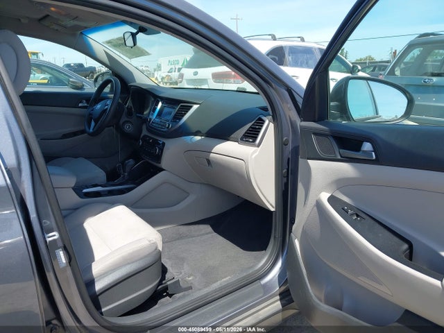 Продажа на аукционе авто 2016 Hyundai Tucson Se, vin: KM8J3CA43GU127306, номер лота: 45089499