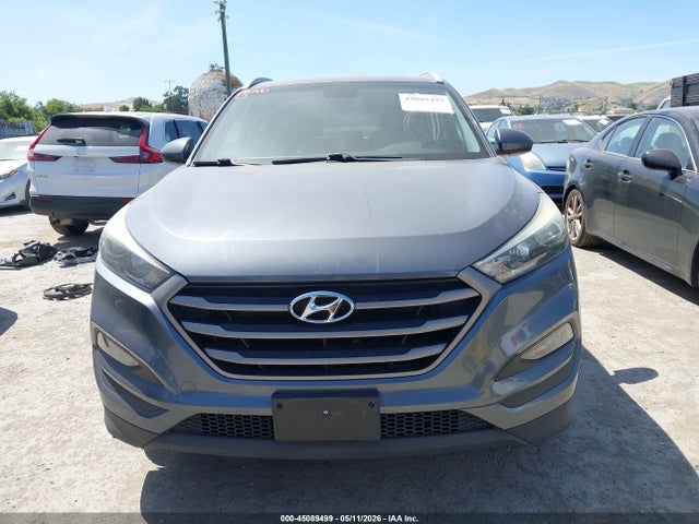 Продажа на аукционе авто 2016 Hyundai Tucson Se, vin: KM8J3CA43GU127306, номер лота: 45089499