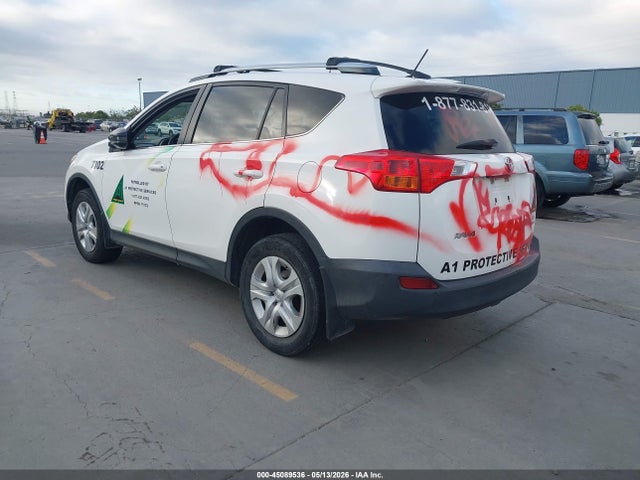 Toyota RAV4 LE 2014 JTMBFREV8EJ003844 Image 3