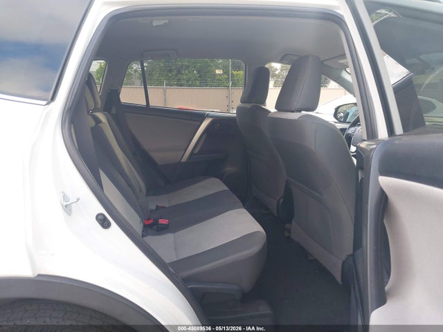 Toyota RAV4 LE 2014 JTMBFREV8EJ003844 Image 8