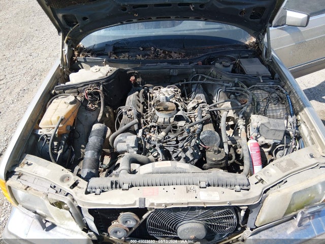 45089593 :رقم المزاد ، WDBCA35D4GA262131 vin ، 1986 Mercedes-benz 420 Sel مزاد بيع