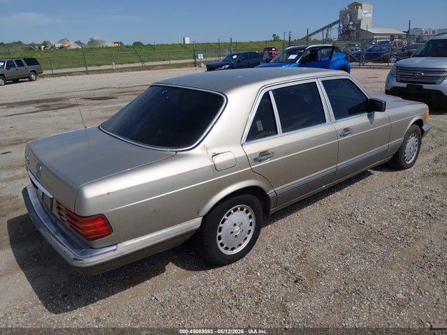 45089593 :رقم المزاد ، WDBCA35D4GA262131 vin ، 1986 Mercedes-benz 420 Sel مزاد بيع