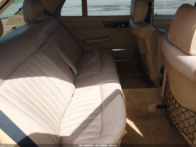 45089593 :رقم المزاد ، WDBCA35D4GA262131 vin ، 1986 Mercedes-benz 420 Sel مزاد بيع