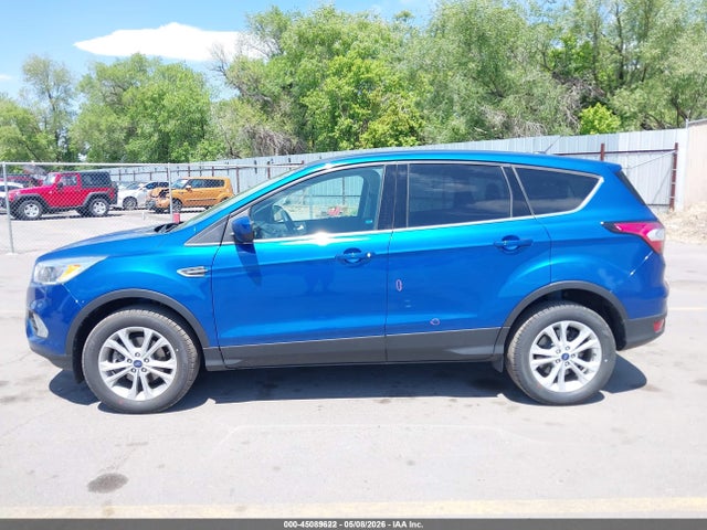 45089622 :رقم المزاد ، 1FMCU9GD5HUE18567 vin ، 2017 Ford Escape Se مزاد بيع