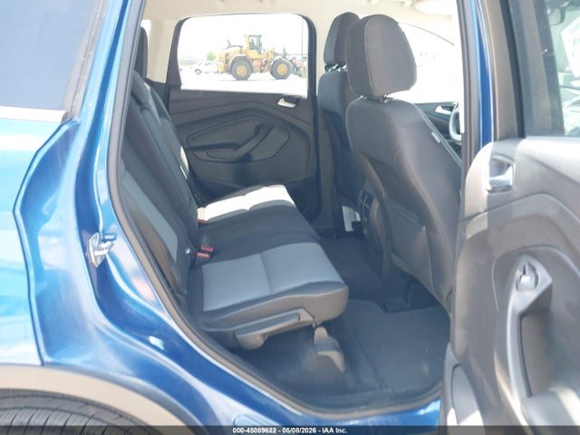 45089622 :رقم المزاد ، 1FMCU9GD5HUE18567 vin ، 2017 Ford Escape Se مزاد بيع