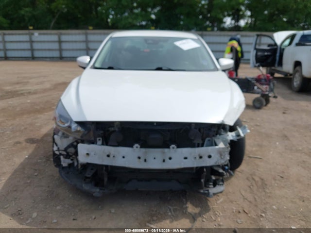 Продажа на аукционе авто 2018 Mazda Mazda3 Sport, vin: 3MZBN1U79JM218201, номер лота: 45089673