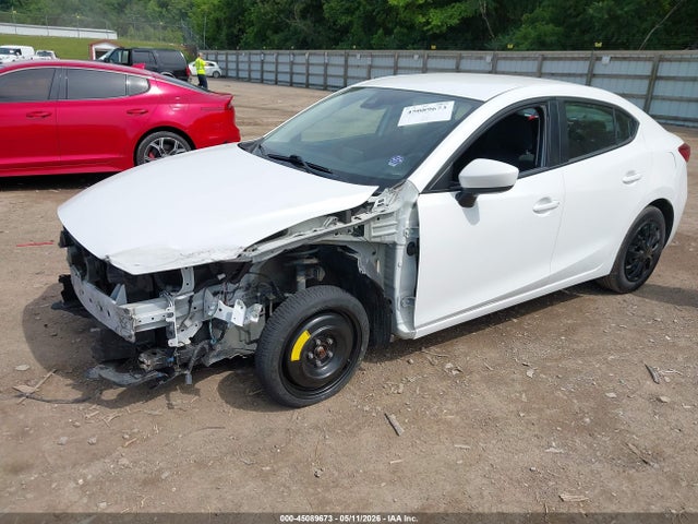 Продажа на аукционе авто 2018 Mazda Mazda3 Sport, vin: 3MZBN1U79JM218201, номер лота: 45089673