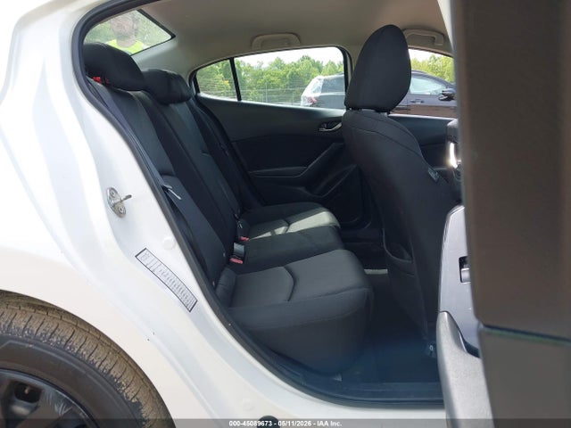 Продажа на аукционе авто 2018 Mazda Mazda3 Sport, vin: 3MZBN1U79JM218201, номер лота: 45089673
