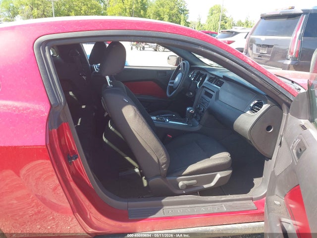 2012 Ford Mustang V6 მანქანა იყიდება აუქციონზე, vin: 1ZVBP8AM7C5204786, აუქციონის ნომერი: 45089694