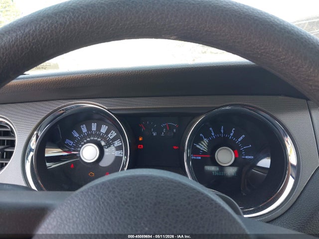 2012 Ford Mustang V6 მანქანა იყიდება აუქციონზე, vin: 1ZVBP8AM7C5204786, აუქციონის ნომერი: 45089694