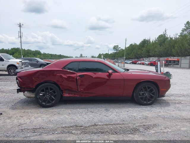2022 Dodge Challenger Sxt მანქანა იყიდება აუქციონზე, vin: 2C3CDZAG2NH215081, აუქციონის ნომერი: 45089704