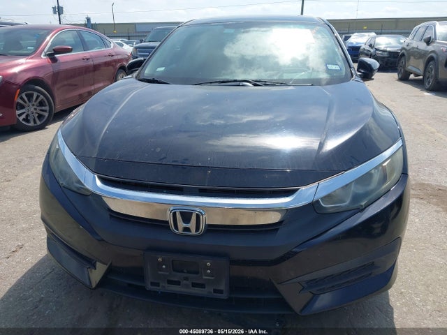 Продажа на аукционе авто 2018 Honda Civic Lx, vin: 19XFC2F55JE043502, номер лота: 45089736