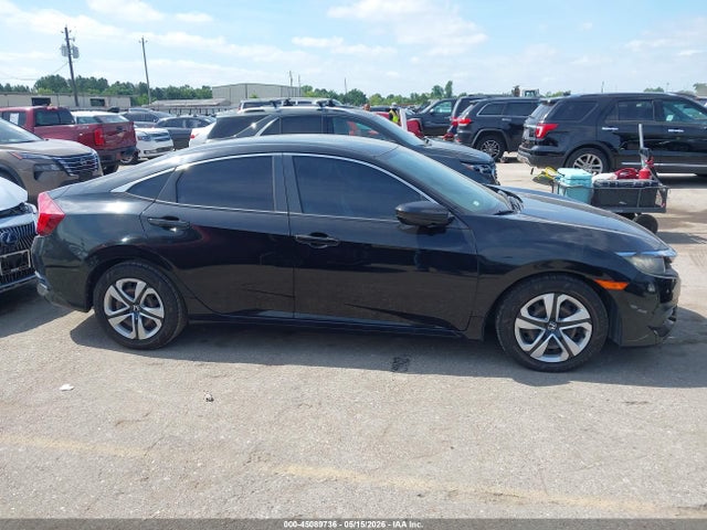 Продажа на аукционе авто 2018 Honda Civic Lx, vin: 19XFC2F55JE043502, номер лота: 45089736