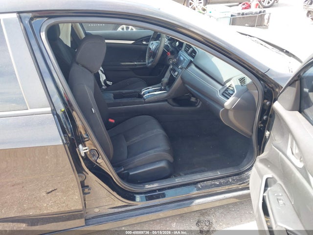 Продажа на аукционе авто 2018 Honda Civic Lx, vin: 19XFC2F55JE043502, номер лота: 45089736