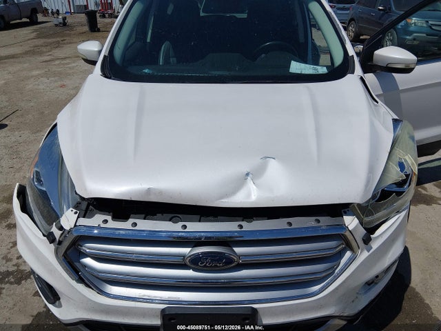 1FMCU9J90HUE95142 Ford Escape Titanium