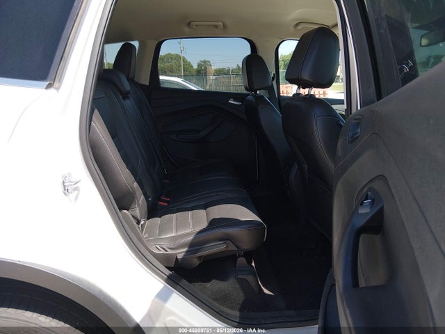 1FMCU9J90HUE95142 Ford Escape Titanium