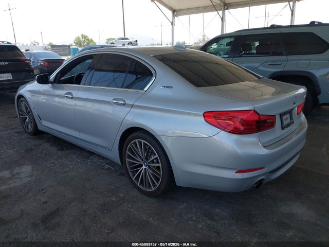 WBAJA9C54JB033549 BMW 530e Iperformance